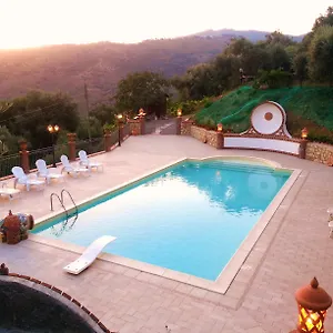  Vakantieboerderij L'uliveto Italië
